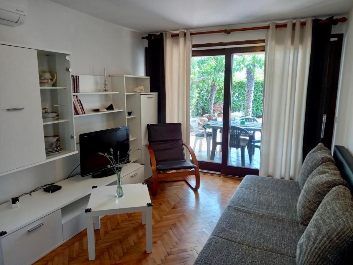 Apartment Lukas Poreč Exterior foto